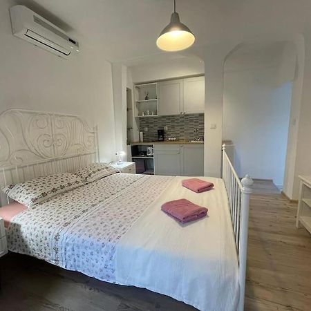 Studio Apartman Barbeta Grebastica Ngoại thất bức ảnh