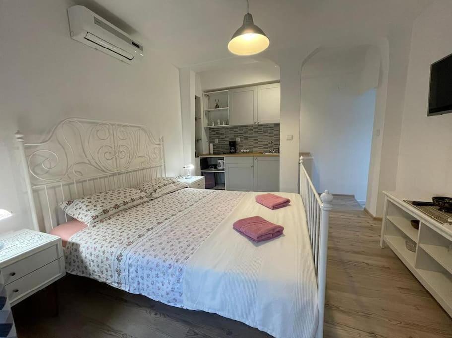 Studio Apartman Barbeta Grebastica Ngoại thất bức ảnh